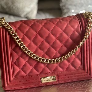 BCBG RED HANDBAG WITH GOLD CHAIN STRAP